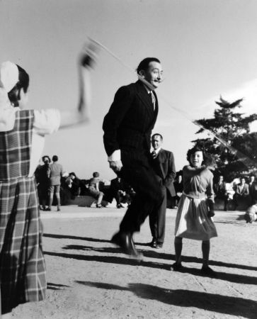 Fotografía Català-Roca - Dalí en el Parc Güell, Barcelona