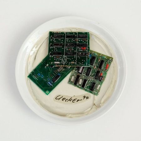 Múltiple Uecker - Electronic Salat