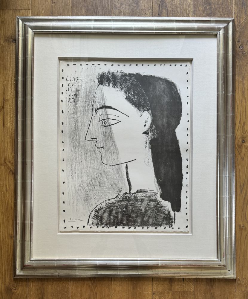 Litografía Picasso - Jacqueline au mouchoir noir