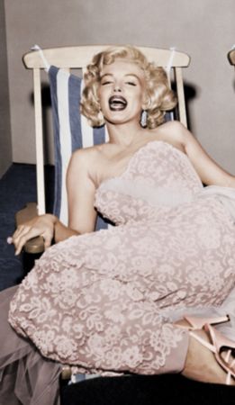 Múltiple Worth - Marilyn
