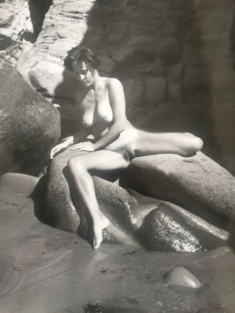 Fotografía De Dienes  - Nu au rocher