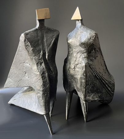 Sin Técnico Chadwick - Pair of Cloaked Figures IV