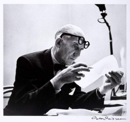 Fotografía Le Corbusier - Portrait par Robert Doisneau