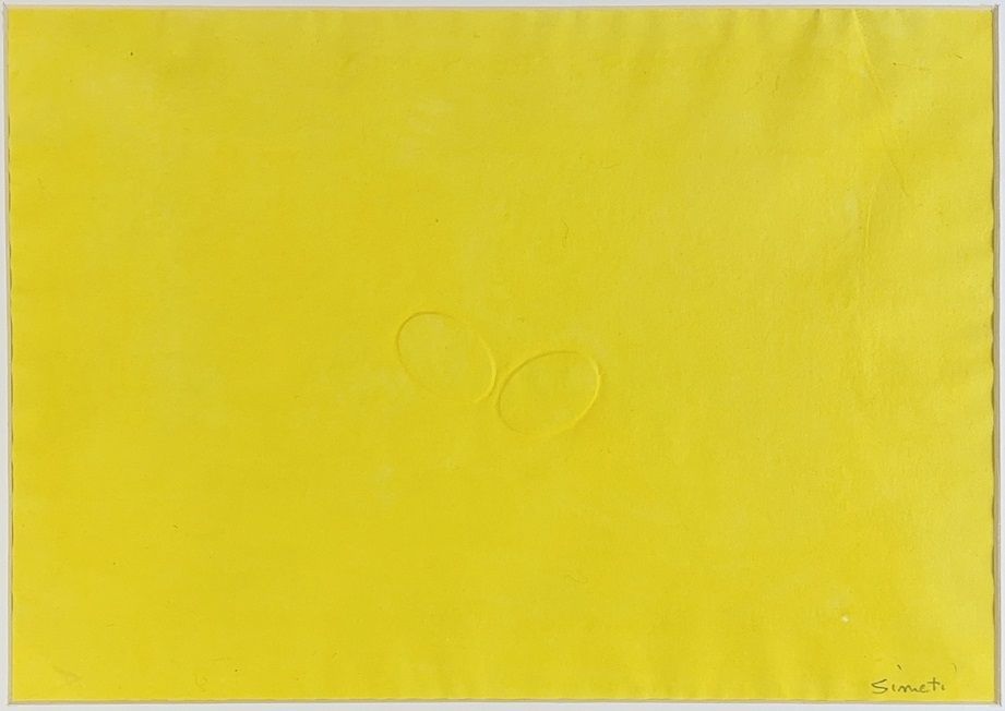 Talla En Madera Simeti - Two yellow ovals