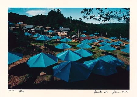 Fotografía Christo - Umbrellas Jinba Blue