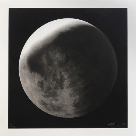 Múltiple Longo - Untitled (Moon in Shadow)