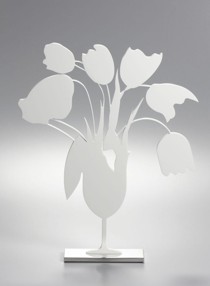 Sin Técnico Sultan - White tulips and vase, April 4, (Sculpture)