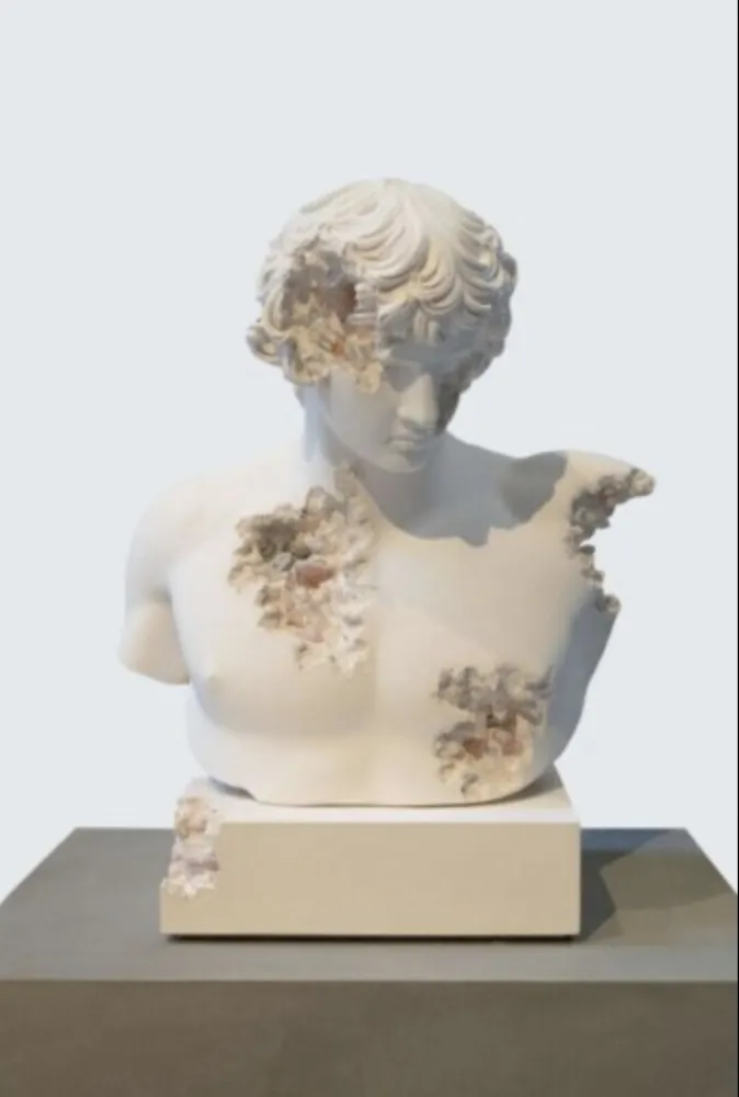 Múltiple Arsham - Rose Quartz Eroded Bust of Antinous