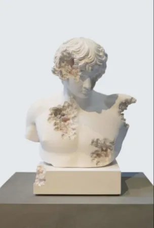 Múltiple Arsham - Rose Quartz Eroded Bust of Antinous