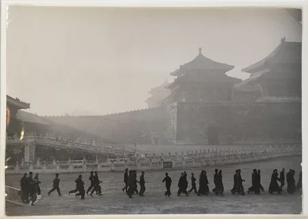 Fotografía Cartier Bresson - New Army Day Parade in Forbidden City