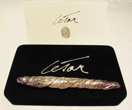 Múltiple Cesar - Sculpture stylo plume