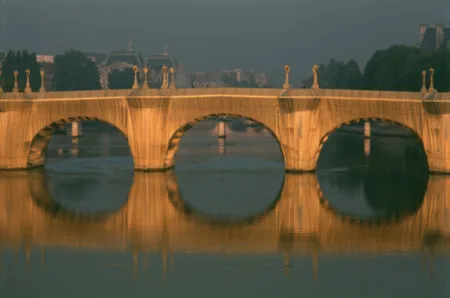 Fotografía Christo - The Pont Neuf Wrapped Reflecting Bridge PN-150
