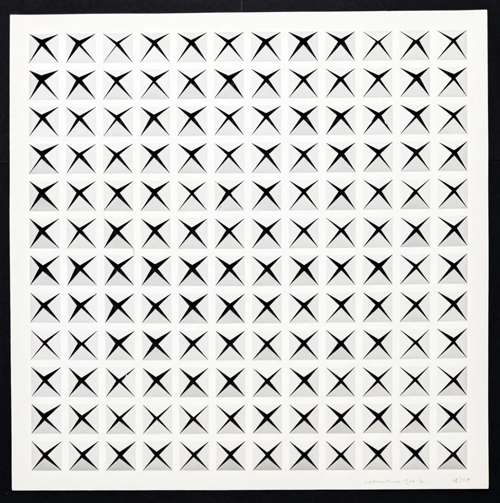 Sin Técnico Dadamaino - Dadamaino ( 1930-2004 ) – Untitled – hand-signed Punched paper – 1974