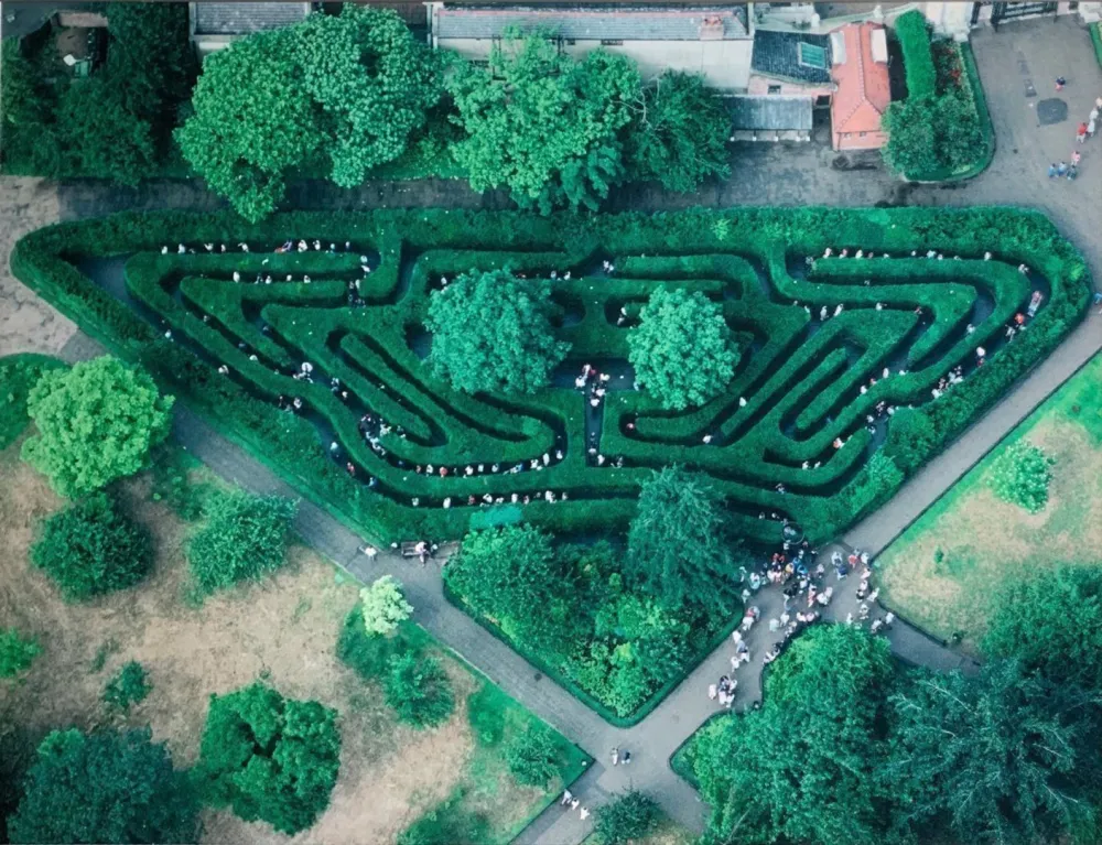 Fotografía Gerster -  Heckenlabyrinth, Hampton Court, UK, 1984. 