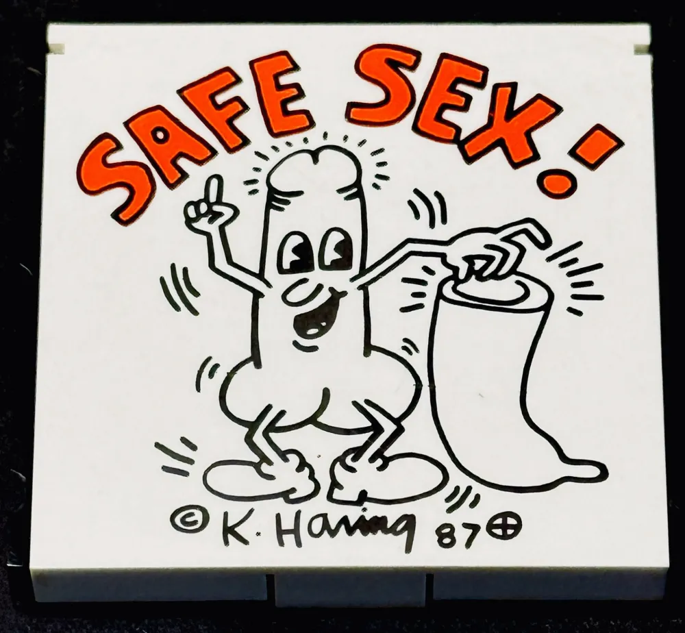 Sin Técnico Haring - Keith Haring (1958–1990) - Safe Sex! - Condom holder with clip - 1987