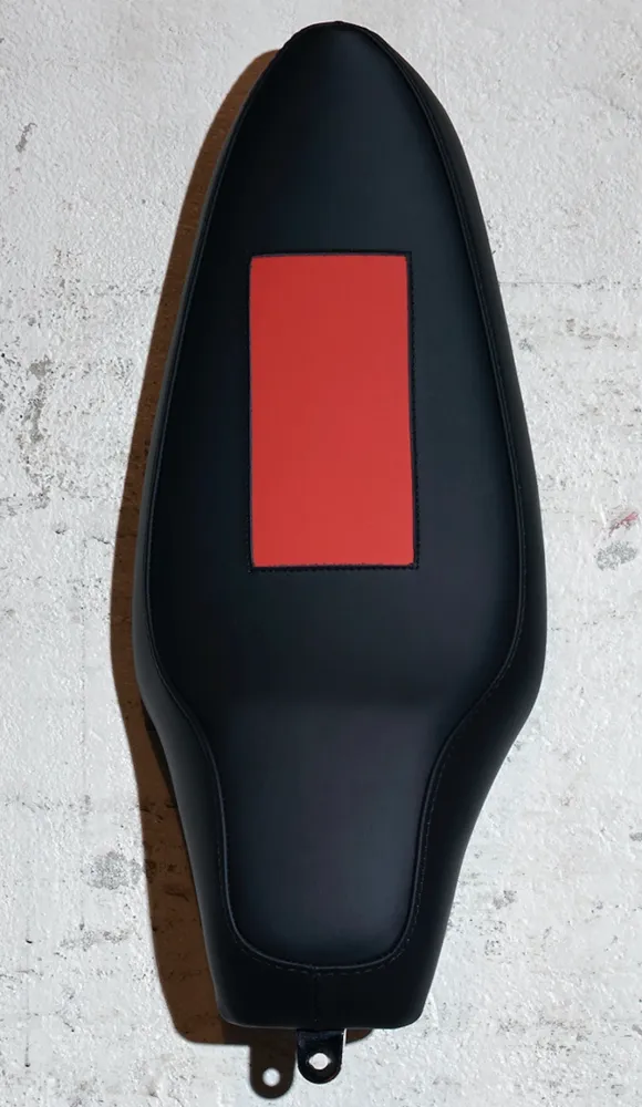 Múltiple Mosset - Untitled (Banana saddle)