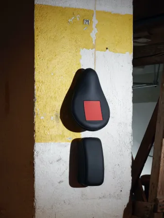 Múltiple Mosset - Untitled (Solo & Pillon saddle)