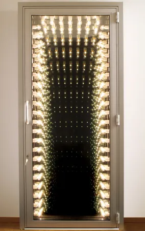 Múltiple Navarro - There is Hole in the Spectacle