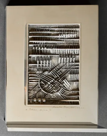 Sin Técnico Pomodoro - Arnaldo Pomodoro (1926 - 2025) - Bassorilievo - Silver sculpture with chrome-plated brass - 1973