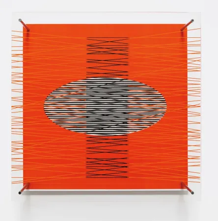 Múltiple Soto - Óvalo en el rojo