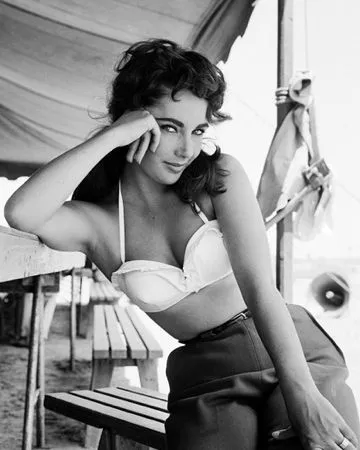Fotografía Worth - Elizabeth Taylor